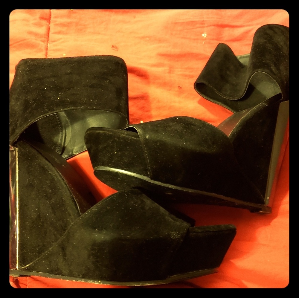 Ladies shoes